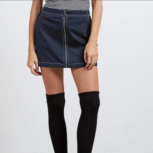 VOLCOM Mini Skirt Frochickie Navy Blue Mini Skirt Size Small - Picture 8 of 8